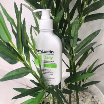 Gentle exfoliate while delivering deep hydration
