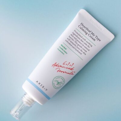 A lightweight calming cream formulated with Heartleaf and Centella Asiatica to sooth and hydrate dehydrated skin