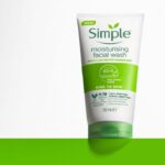 Simple moisturising facial wash
