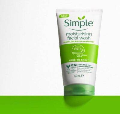 Simple moisturising facial wash